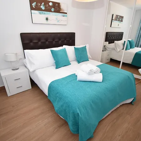 Modern Walking Distance To Shops And