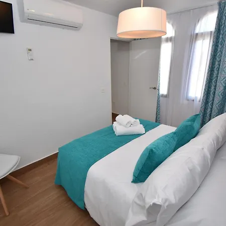 Апартаменты Modern Walking Distance To Shops And Бенальмадена
